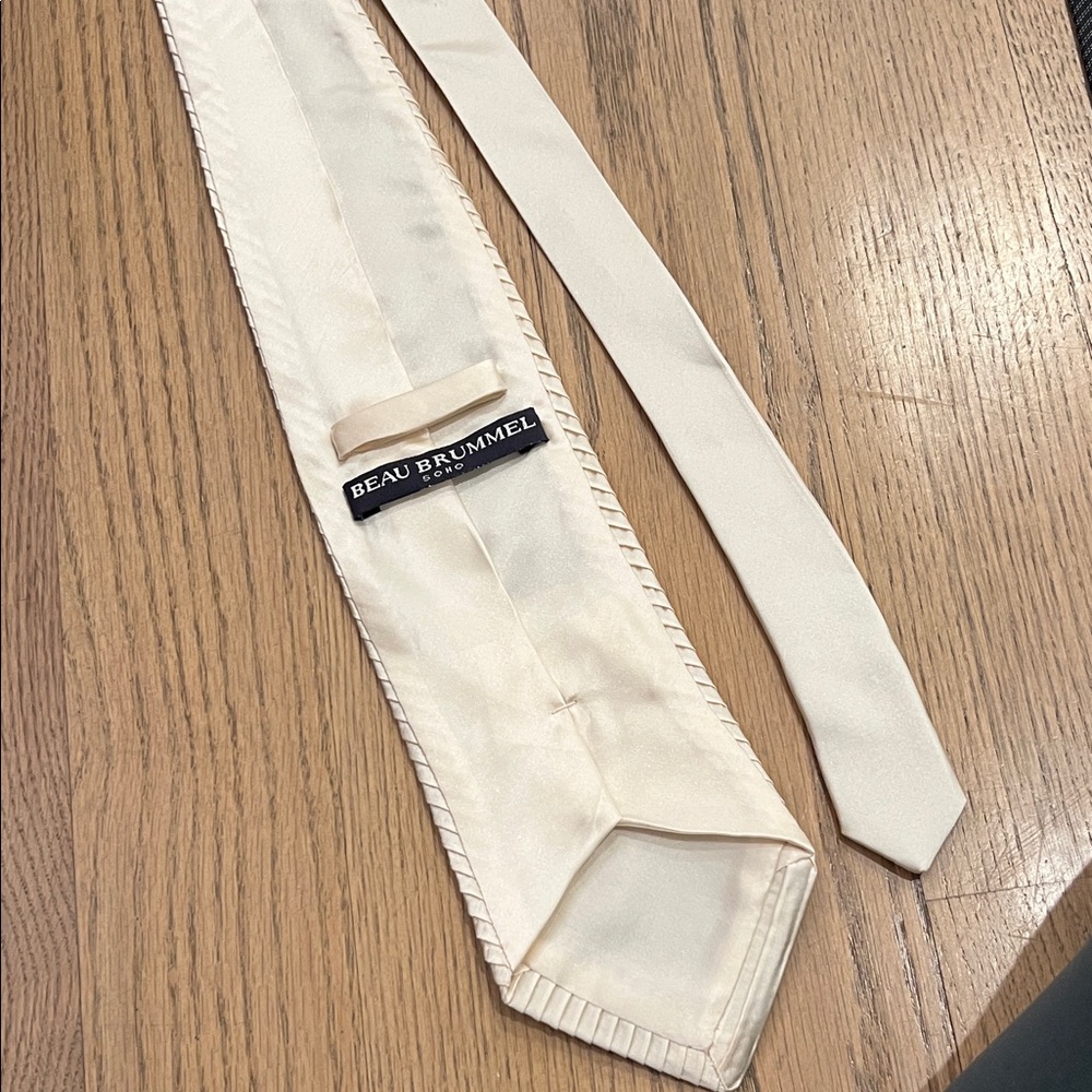 Cream Tie